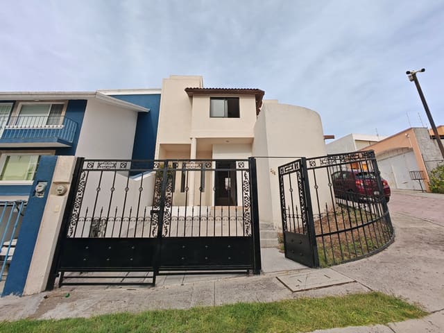 Casa en renta en Arboledas del Parque