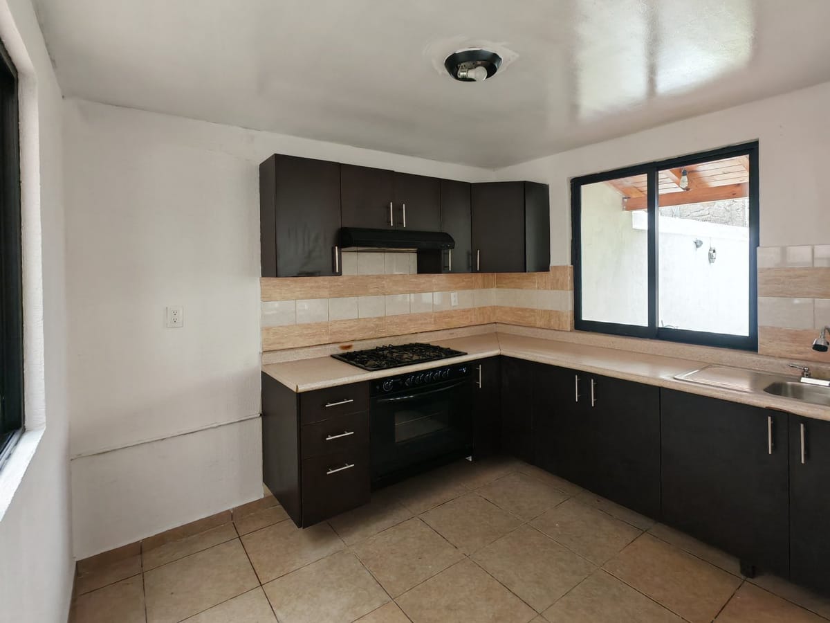 Casa en renta en Arboledas del Parque, Querétaro, foto 2 de 10