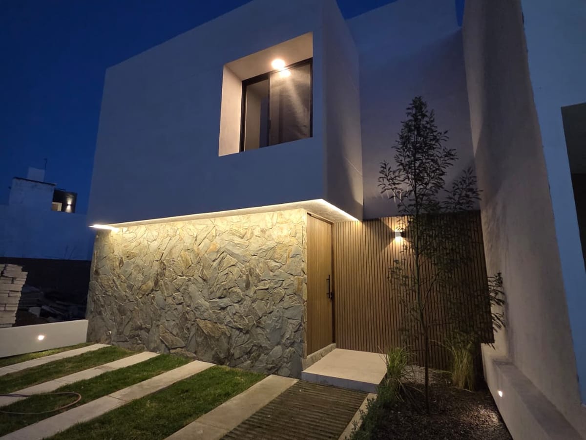 Casa en venta en Capital Sur, El Marqués, foto 1 de 21