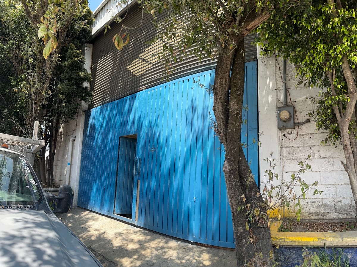 Nave industrial en venta en San Mateo Xalpa