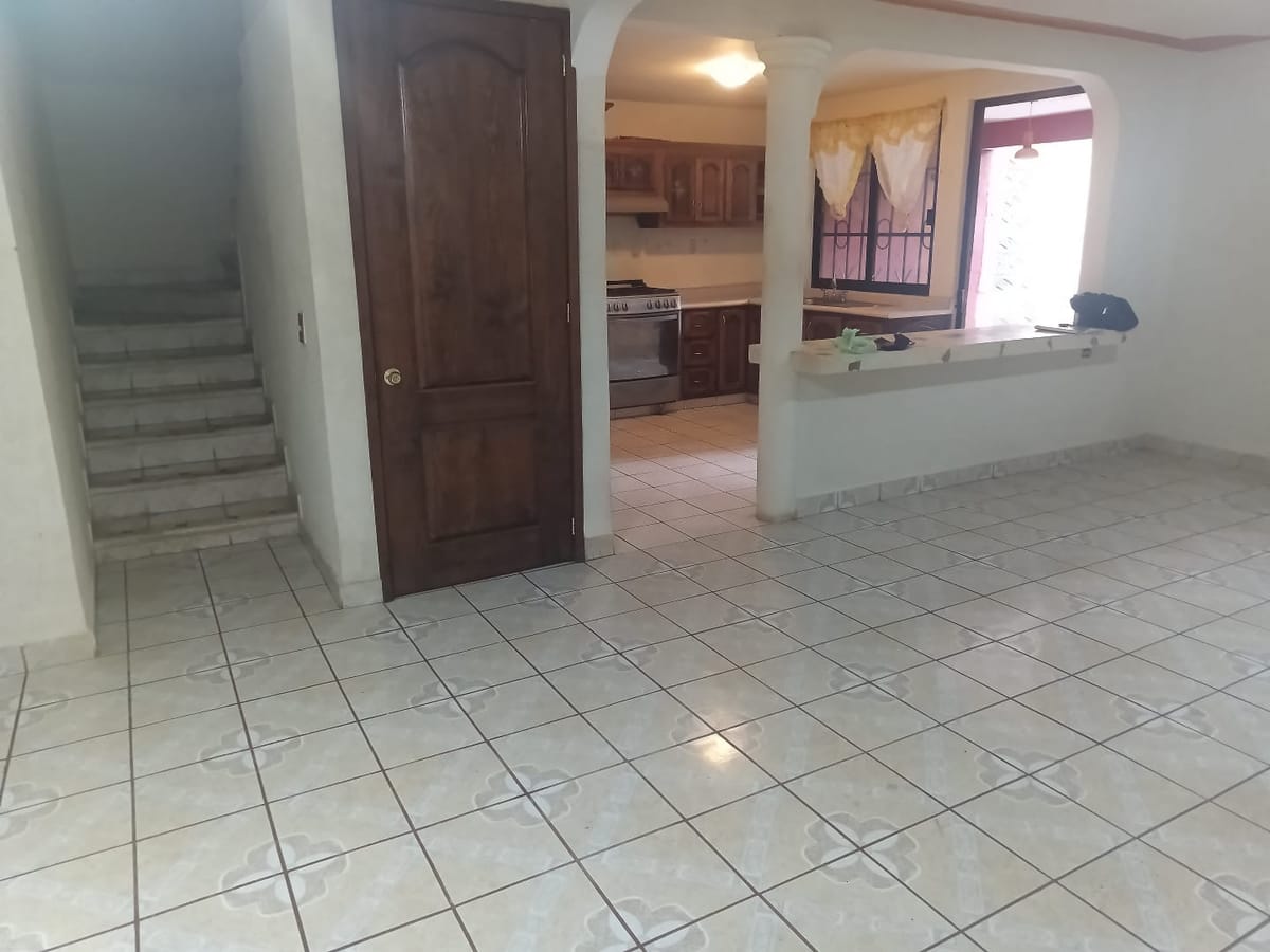 Casa en venta en Vista del lago, Pátzcuaro, foto 2 de 15